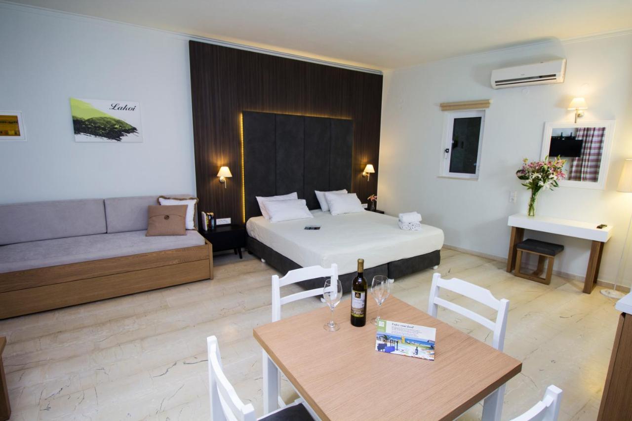 Elia Stalos Apartments 外观 照片